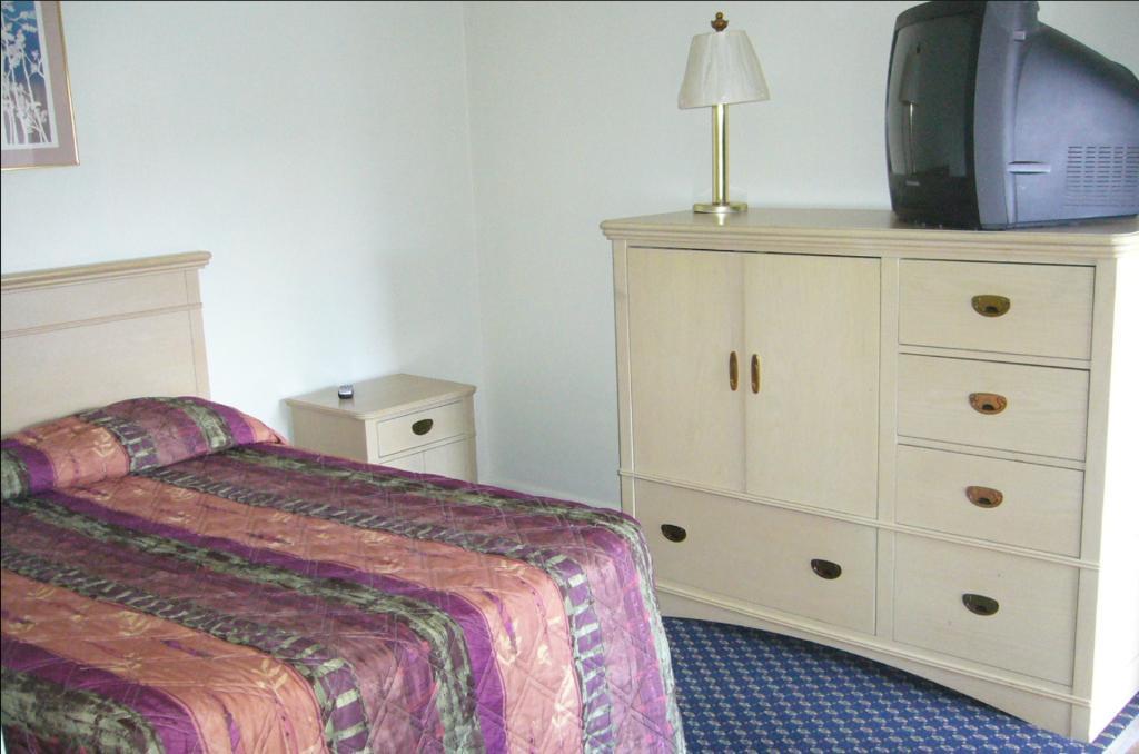 Surrey Motel Оттава Экстерьер фото