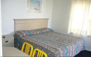 Surrey Motel Оттава Экстерьер фото